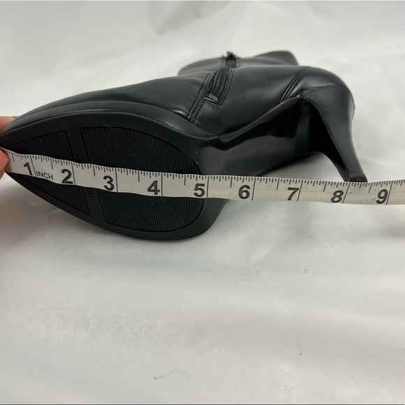 Black Nine West Ankle Boots Size 9 - Picture 8 of 11